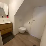 1 Slaapkamer Logie Met Extra Zetelbed In Leefruimte *